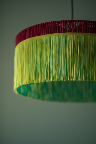 Lampa wisząca LIPSTA 1 z frędzlami zielona