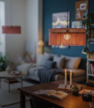 Lampa wisząca LIPSTA 3 z frędzlami różowa