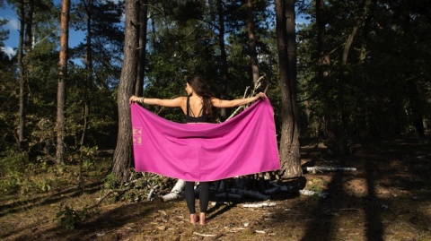 Ręcznik z mikrofibry na jogę, siłownię, basen Rosy