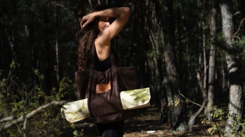 Torba sportowa z opcja transportu maty do jogi TANSY Umber