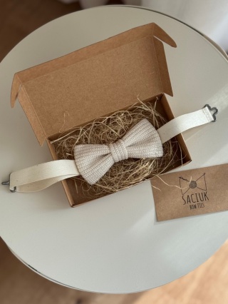 Muszka dziecięca szydełkowa bawełniana beżowa