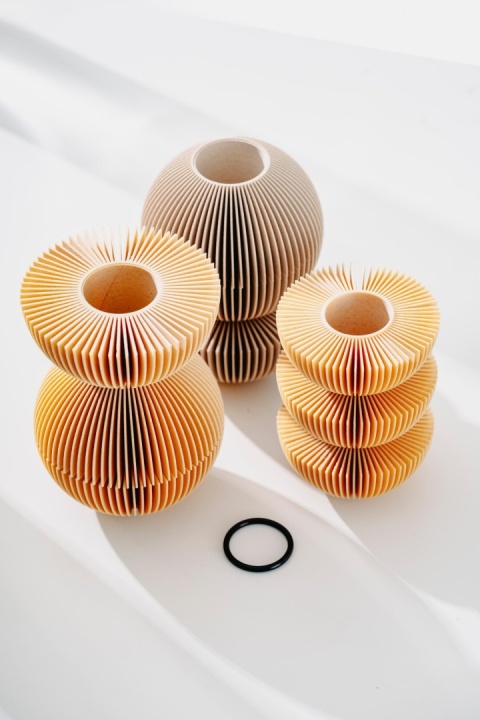 Wazon PoWinoWazon wyjątkowy (kompatybilny z klasyczną butelką 750 ml) brązowy