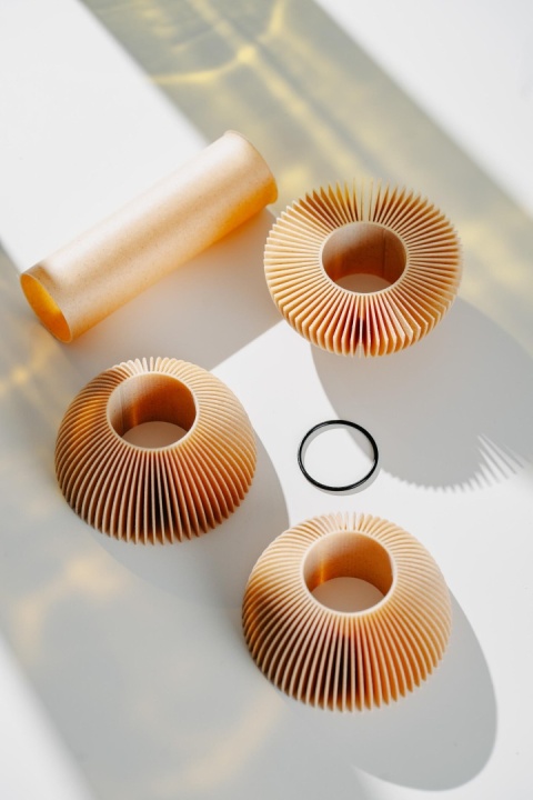 Wazon PoWinoWazon wyjątkowy (kompatybilny z klasyczną butelką 750 ml) brązowy