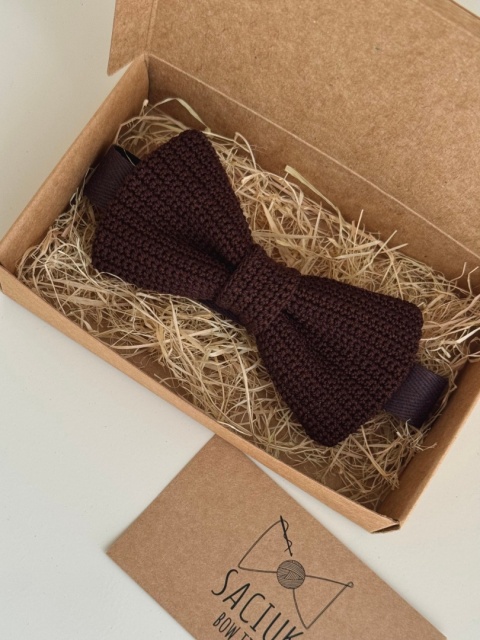 Muszka dziecięca szydełkowa bawełniana brązowa