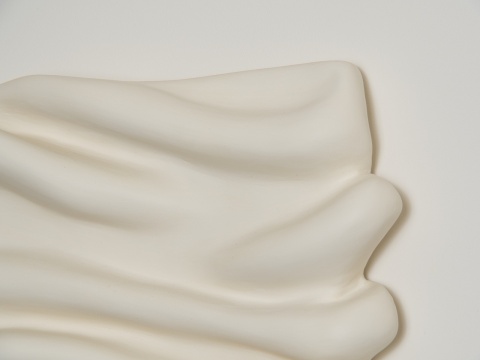 Rzeźba ścienna 43 x 33 cm Folds No.3 obraz strukturalny biały