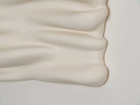 Rzeźba ścienna 43 x 33 cm Folds No.3 obraz strukturalny biały