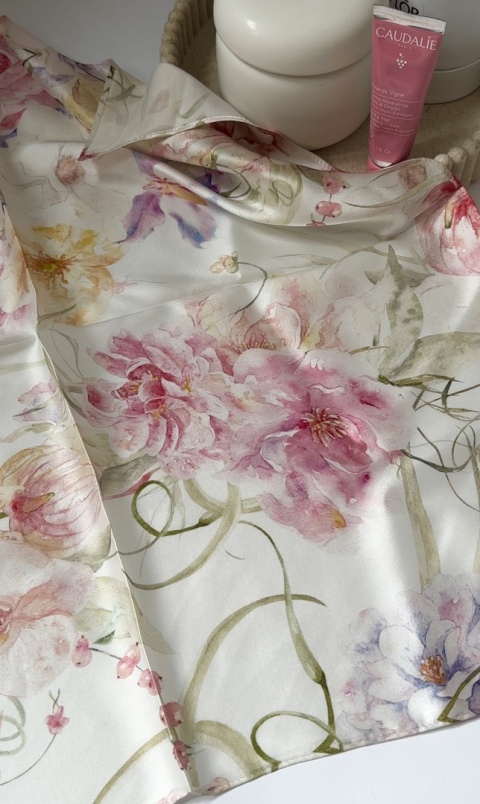 Szalik jedwabny №75 KWITNĘ PO SWOJEMU kwiatowy