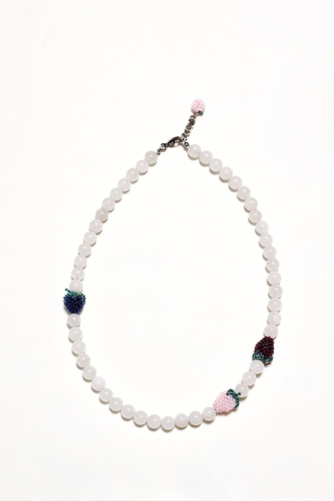 Naszyjnik damski TRIO TRUSKAWKOWE - jadeid biały