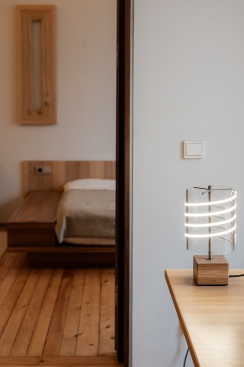 Lampa stołowa dekoracyjna SPRING lite drewno