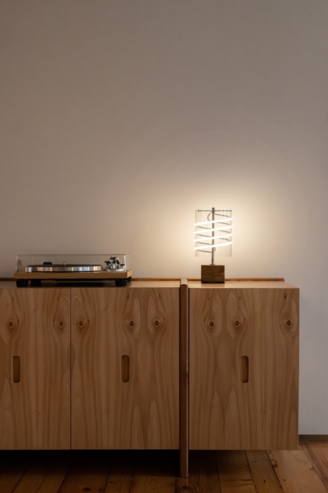 Lampa stołowa dekoracyjna SPRING lite drewno