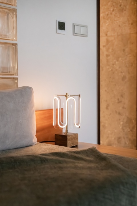 Lampa stołowa dekoracyjna WAVE lite drewno