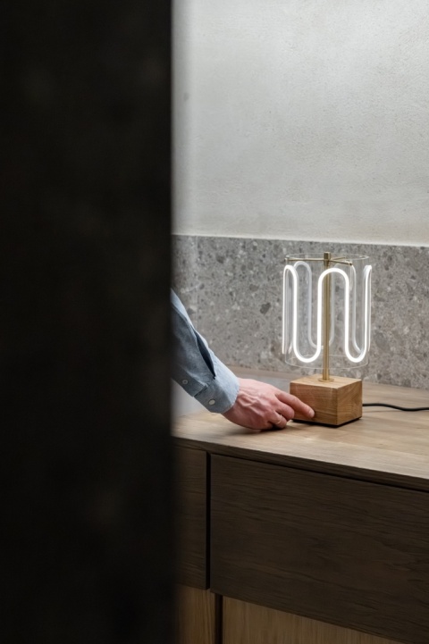 Lampa stołowa dekoracyjna WAVE lite drewno