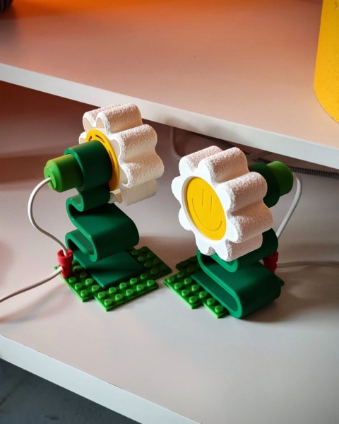 Lampka nocna KWIATEK MINI 17 cm biało zielona