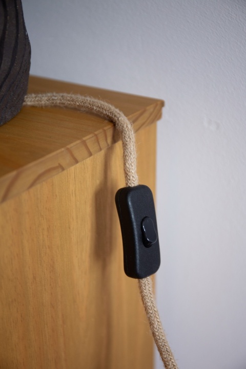 Lampa stołowa TERES na ceramicznej podstawie brązowa reflowana do salonu, sypialni lub biura