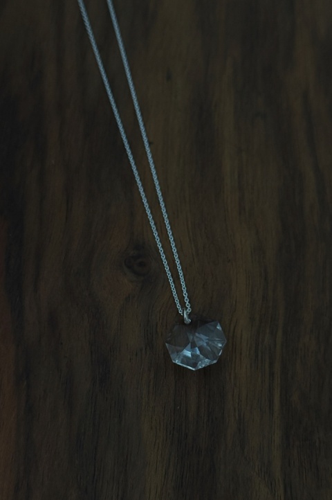 Naszyjnik damski srebrny z bezbarwnym kryształem SWAROVSKI® CRYSTAL elegancki dla kobiet