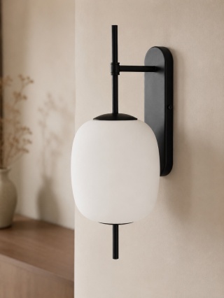 Lampa ścienna EPLI MINI W czarna do łazienki, korytarza lub eleganckiej strefy przy lustrze