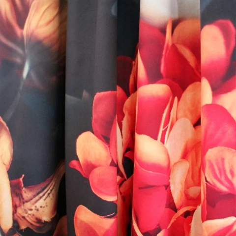 Komplet 2 szt zasłon zaciemniających CHICK FLOWER welurowe designerskie z grafiką