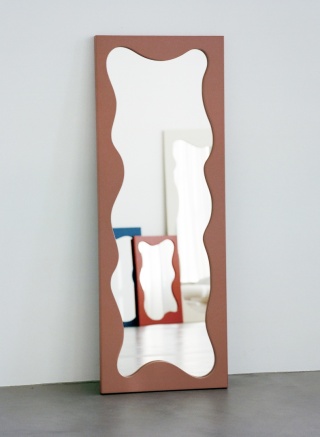Lustro No. 3 designerskie 50 x 138 cm w nieregularnej ramie do salonu, łazienki, garderoby