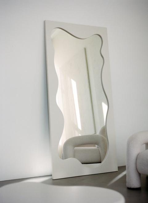 Lustro No. 4 designerskie 93 x 200 cm w nieregularnej ramie do salonu, łazienki, garderoby