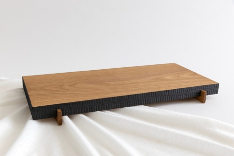 Deska dębowa do serwowania produktów 30 x 16 cm z opalanymi brzegami
