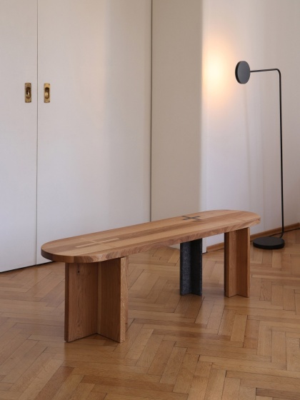 Ławka BENCH STONE 140 x 35 cm siedzisko dąb naturalny / granit do salonu lub jadalni