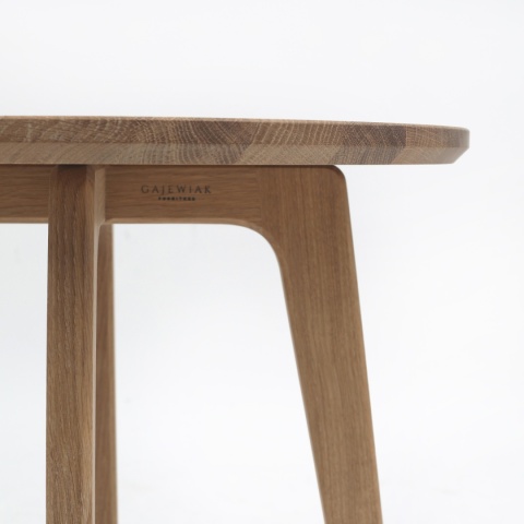 Stolik pomocniczy z drewna dębowego 35 cm do salonu