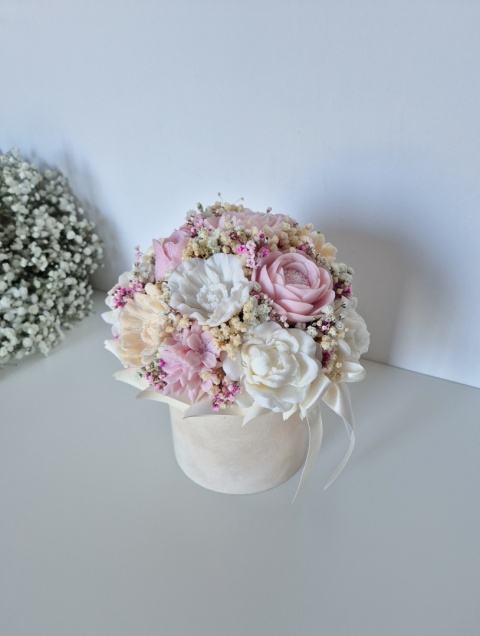 Flower Box L — bukiet kwiatów dekoracyjny | idealny na prezent beżowy box