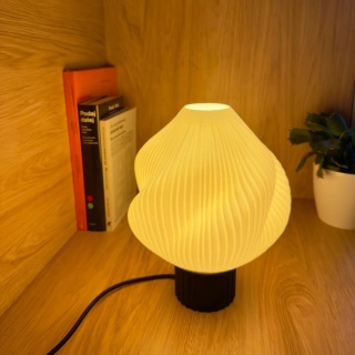 Lampa stołowa TWIST CREME druk 3D czarna