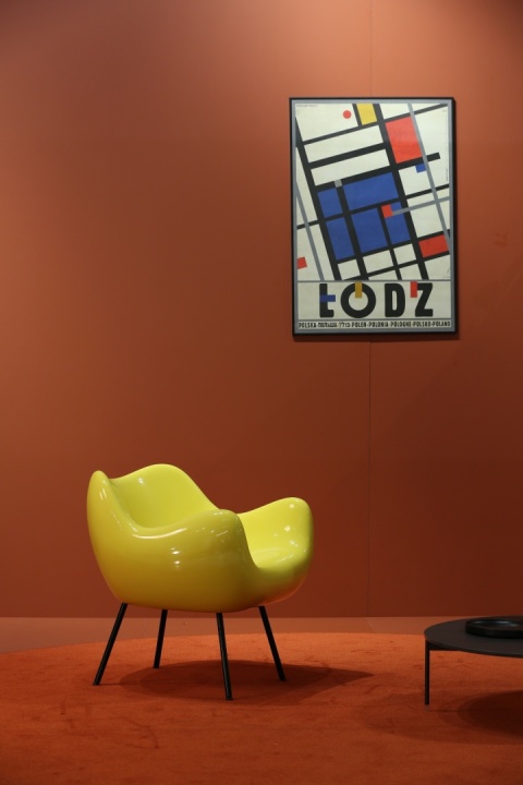 Fotel RM58 CLASSIC biały