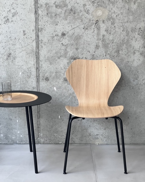 Krzesło KA237 CONTRACT dąb naturalny rama czarna