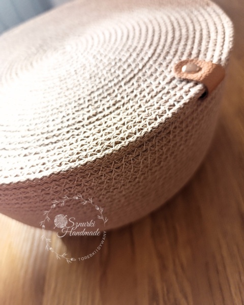 Kosz z klapą szyty ze sznurka bawełnianego beżowy