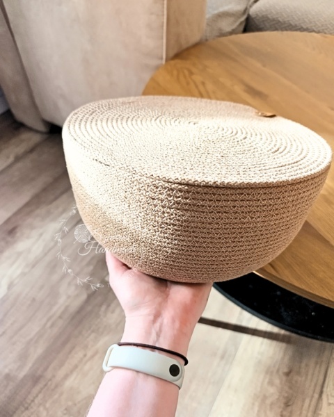 Kosz z klapą szyty ze sznurka bawełnianego beżowy