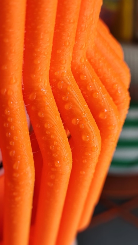 Lampka nocna RURKI beżoróżowa