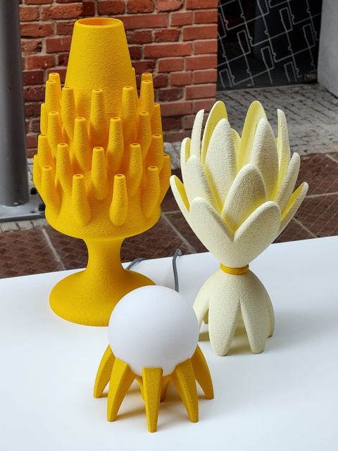 Lampka nocna PAJĄCZEK ze szklanym kloszem czerwona