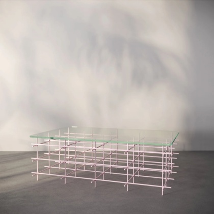 Stolik kawowy AURERA 100 x 60 cm szklany blat metalowe nogi różowe do salonu