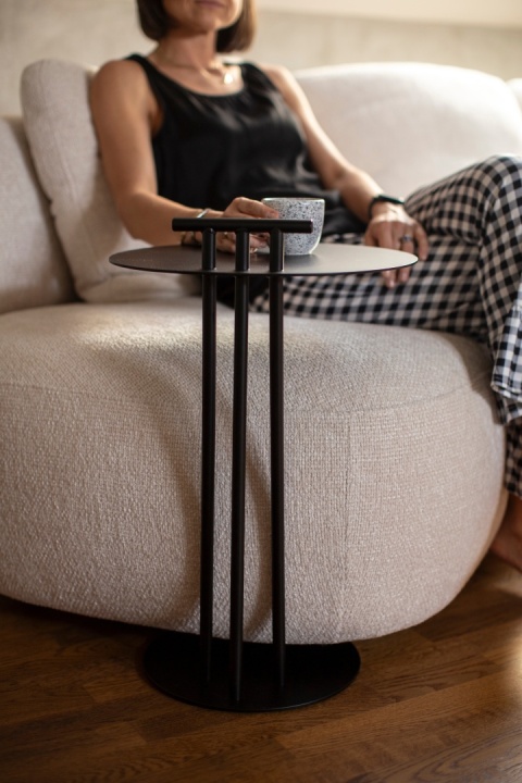 Stolik pomocniczy LOOP 40 x 40 cm nowoczesny czarny mat