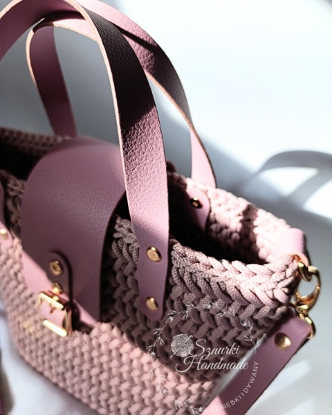 Torebka pleciona koszyk brudny róż
