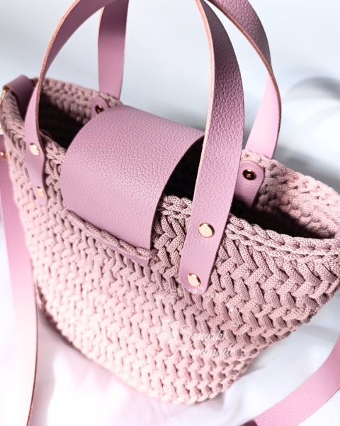 Torebka pleciona koszyk brudny róż