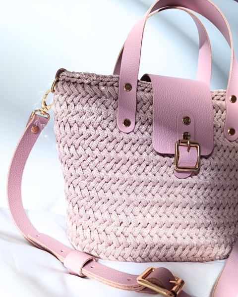 Torebka pleciona koszyk brudny róż
